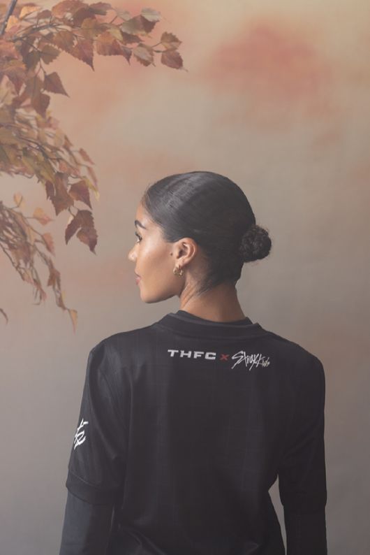 스트레이키즈 X 토트넘 핫스퍼 컬래버레이션 유니폼 [사진=JYP엔터테인먼트]