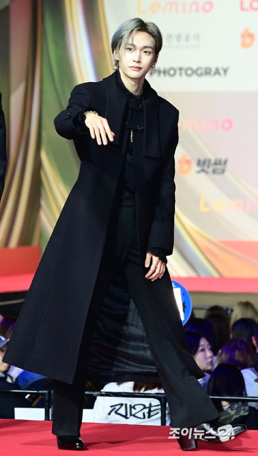 그룹 라이즈(RIIZE) 원빈이 25일 오후 인천광역시 중구 운서동 인스파이어 아레나에서 열린 '2025 SBS 가요대전' 레드카펫 행사에 참석하고 있다.  [사진=정소희 기자]