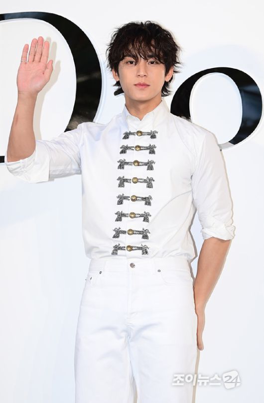 세븐틴 민규가 7일 오후 서울 성동구 성수동에서 열린 디올 포토콜 행사에 참석하고 있다. [사진=정소희 기자]