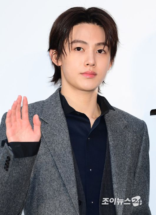 그룹 코르티스(CORTIS) 성현이 7일 오후 서울 성동구 성수동에서 열린 디올 포토콜 행사에 참석하고 있다. [사진=정소희 기자]