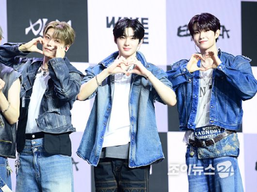 그룹 알파드라이브원 씬롱-상현-건우가 12일 오후 서울 용산구 블루스퀘어 SOL트래블홀에서 열린 알파드라이브원(ALPHA DRIVE ONE) 첫 번째 데뷔 미니 1집 'EUPHORIA'(유포리아) 발매 기념 쇼케이스에 참석하고 있다. [사진=정소희 기자]