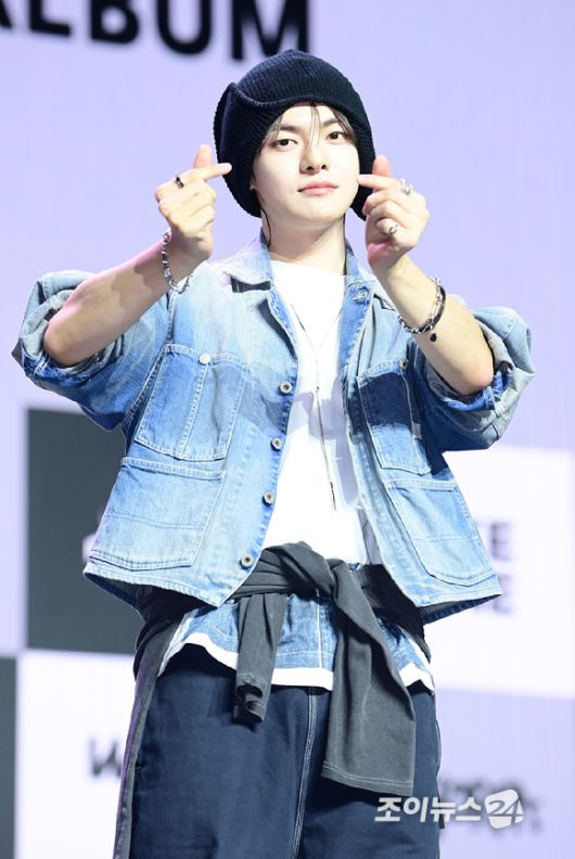 그룹 알파드라이브원 리오가 12일 오후 서울 용산구 블루스퀘어 SOL트래블홀에서 열린 알파드라이브원(ALPHA DRIVE ONE) 첫 번째 데뷔 미니 1집 'EUPHORIA'(유포리아) 발매 기념 쇼케이스에 참석하고 있다. [사진=정소희 기자]