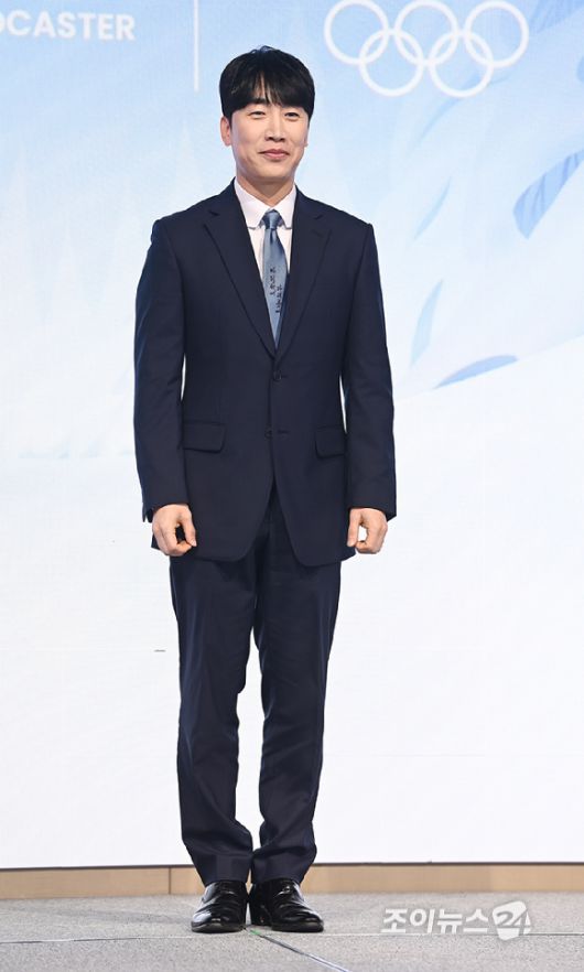 성승헌 캐스터가 14일 서울 여의도 페어몬트 앰배서더 서울에서 열린 JTBC '2026 밀라노 코르티나 동계올림픽' 기자간담회에서 포즈를 취하고 있다. [사진=곽영래 기자]