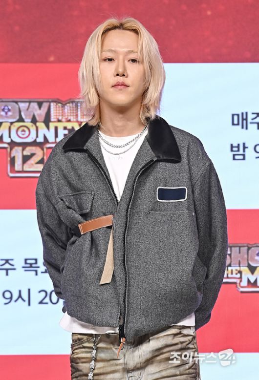 래퍼 릴 모쉬핏이 15일 서울 강남구 엘리에나 호텔에서 열린 Mnet '쇼미더머니12' 제작발표회에서 포즈를 취하고 있다. [사진=곽영래 기자]