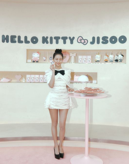 헬로키티x지수 [사진=CJ온스타일]