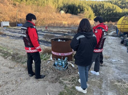 포항시가 겨울철 산림인접지역 불법소각 행위를 단속하고 있다. 사진=포항시청(포인트경제)