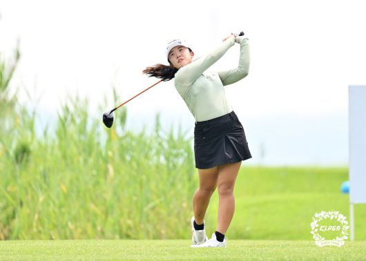 [SWTV 스포츠W 임재훈 기자] 여자 골프 국가대표 출신 양효진(대보건설)이 한국여자프로골프협회(KLPGA) 입회 이후 공식 대회 첫 우승을 수확했다.(사진: KLPGA)
