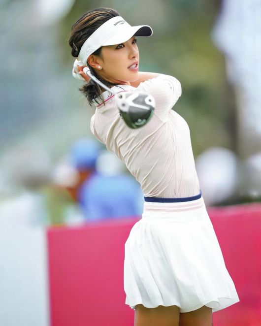 사진: 허무니 인스타그램 캡쳐