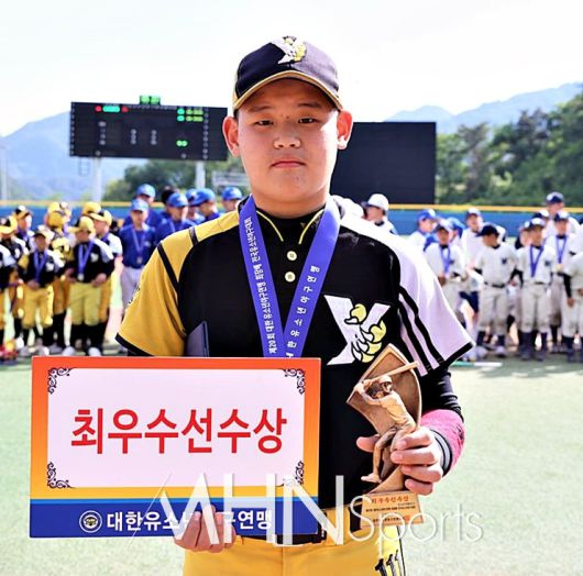 최우수선수상(MVP) – 권 혁 (경기 남양주야놀유소년야구단, 상명중1)