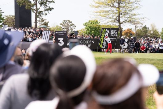 LIV 골프 코리아 1라운드가 2일 잭 니클라우스 골프클럽 코리아에서 개막했다.