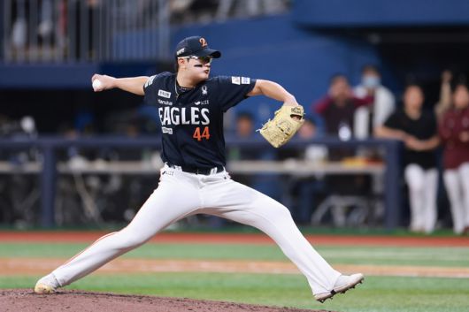 9일 서울 고척스카이돔에서 열린 키움과 경기 9회말 등판한 한화 김서현