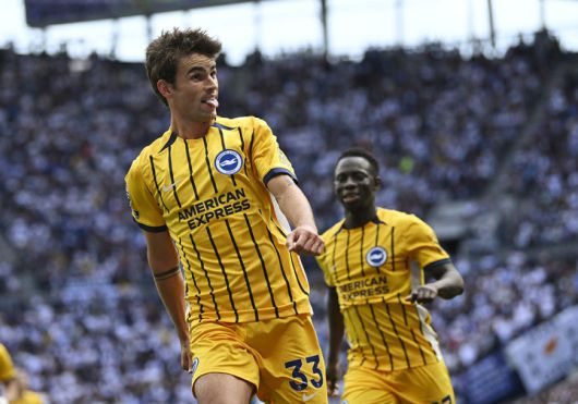 26일 토트넘과 경기에서 팀의 3번째 골을 넣은 뒤 세레머니하는 브라이튼의 맷 오라일리