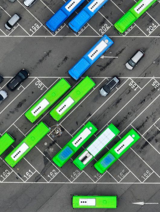 서울 시내의 한 공영버스 차고지에 버스들이 세워져 있다.