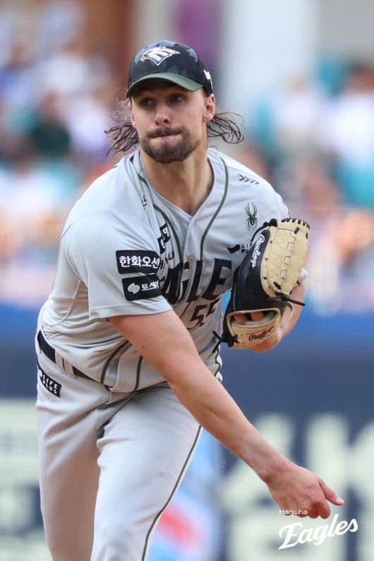 25일 대구 삼성라이온즈파크에서 열린 삼성전에 한화 선발투수로 등판한 라이언 와이스