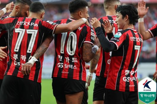 '레전드' 기성용을 떠나보낸 프로축구 K리그1 FC서울이 기성용을 품은 포항 스틸러스와 맞대결에서 쾌승을 거뒀다.