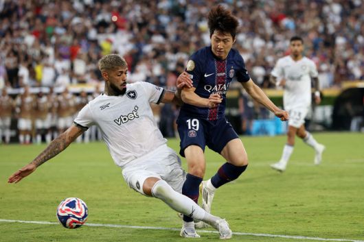 클럽 월드컵 경기를 치르는 PSG 이강인