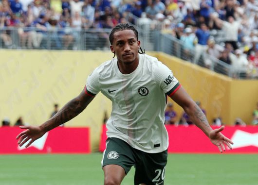 9일 미국 뉴저지의 메트라이프 스타디움에서 열린 2025 국제축구연맹(FIFA) 클럽월드컵 4강 플루미넨시와 경기에서 선제골은 넣은 뒤 두 팔을 벌리는 첼시의 주앙 페드로