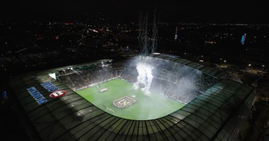 (손흥민의 소속팀 LA FC의 홈구장 BMO 스타디움)