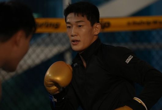 훈련하는 유주상