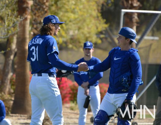 (2025 월드시리즈 3차전 선발로 예정된 다저스 타일러 글라스노우(왼쪽))