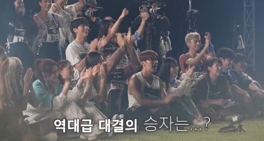 La présence scénique de Day6 a une fois de plus prouvé leur talent, et la nouvelle de leur performance exceptionnelle lors de la 15e Nuit du Voyage dans le temps s'est répandue comme une traînée de poudre.