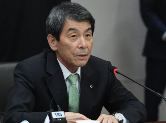 이동걸 산업은행 회장                                    정몽규 HDC그룹 회장