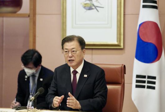 [캔버라=뉴시스] 전진환 기자 = 호주를 국빈 방문 중인 문재인 대통령이 13일 캔버라 국회의사당 내 대위원회실에서 열린 한-호주 확대회담에서 발언하고 있다. 2021.12.13. amin2@newsis.com <저작권자ⓒ 공감언론 뉴시스통신사. 무단전재-재배포 금지.> /사진=뉴시스화상