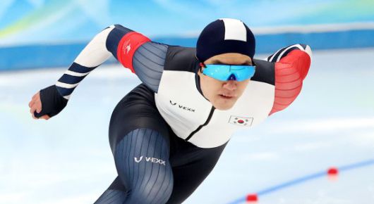 (베이징=뉴스1) 박지혜 기자 = 차민규가 12일 오후 중국 베이징 국립 스피드스케이팅 경기장에서 열린 2022 베이징 동계올림픽 스피드스케이팅 남자 500ｍ 경기에서 역주하고 있다. 이날 차민규는 34초39를 기록해 2위를 차지해 2018년 평창에 이어 2연속 올림픽 은메달을 획득했다. 2022.2.12/뉴스1 /사진=뉴스1화상