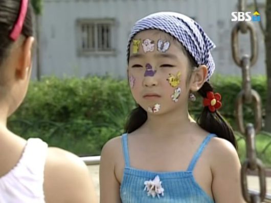 SBS 시트콤 '순풍산부인과'의 미달이의 피카츄 스티커편 중 일부. 유튜브 채널 'SBS NOW' 갈무리