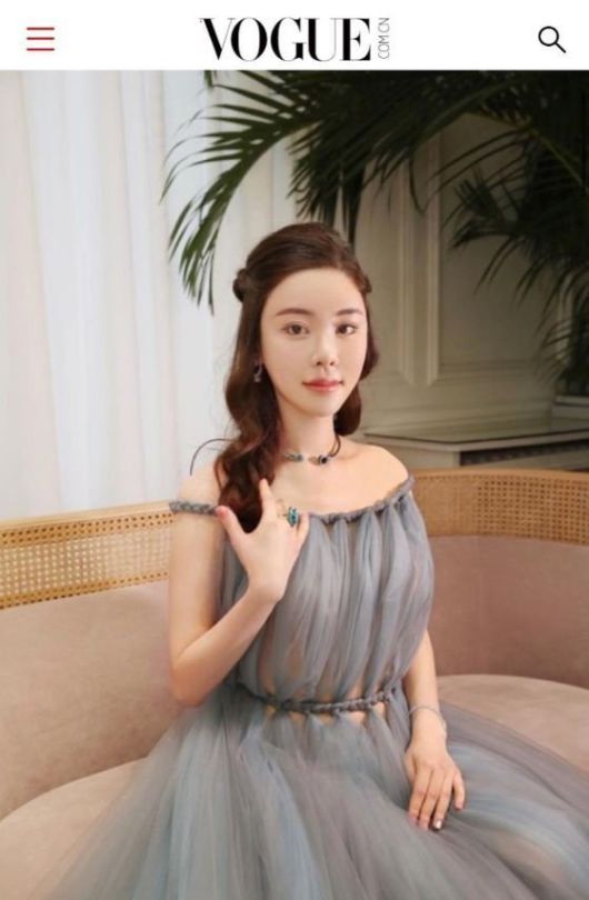 보그지에 실렸던 홍콩 출신 모델 애비 최 틴펑(28). 애비 최 인스타그램