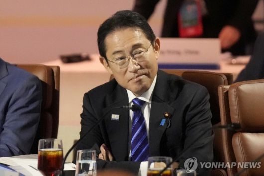 기시다 후미오 일본 총리가 16일(현지시간) 미국 샌프란시스코에서 열린 아시아태평양경제협력체(APEC) 정상회의에 참석하고 있다. 연합뉴스