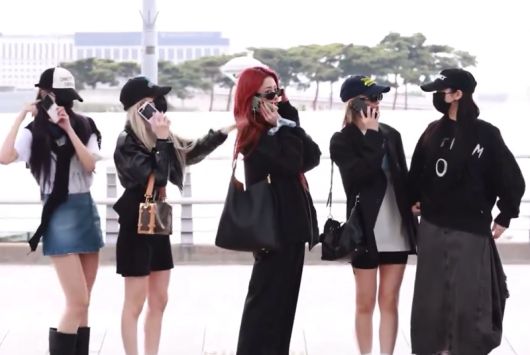 갤럭시S24울트라, 갤럭시Z플립5 등 갤럭시 스마트폰 홍보에 나선 르세라핌