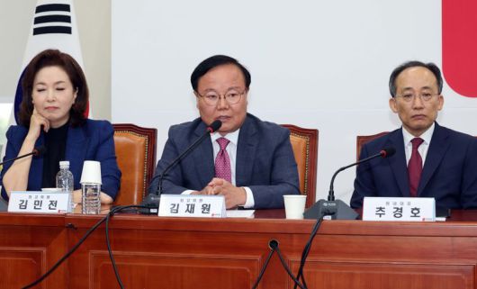 김재원 국민의힘 최고위원이 7일 서울 여의도 국회에서 열린 최고위원회의에서 모두발언을 하고 있다. 사진=박범준 기자