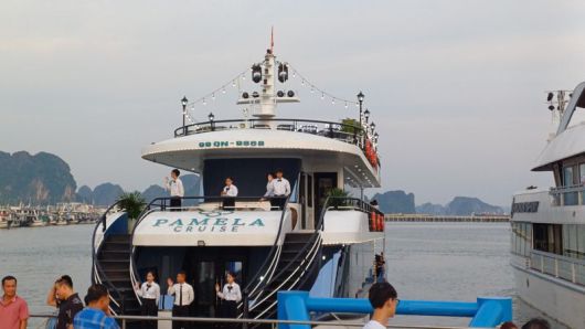 하롱 베이 크루즈 투어에서 탔던 크루즈의 모습. 사진=이환주 기자