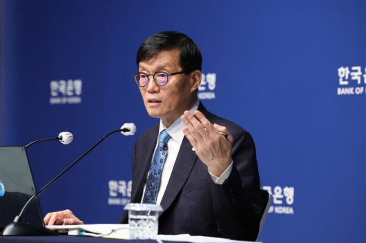 이창용 한국은행 총재가 17일 서울 중구 한국은행에서 열린 통화정책방향 기자간담회에서 발언하고 있다. 2025.4.17/뉴스1 ⓒ News1 사진공동취재단 /사진=뉴스1