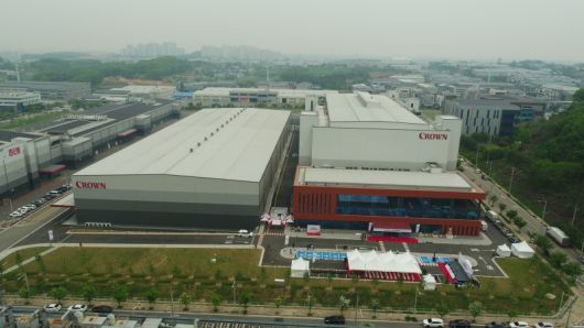 크라운제과 신 아산공장 전경.                                        해태제과 신 아산공장 전경 크라운해태 제공