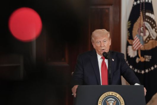 도널드 트럼프 미국 대통령이 30일(현지시간) 백악관에서 개최된 '미국 투자' 행사에서 말하고 있다. UPI연합뉴스