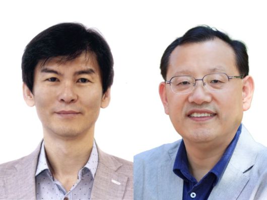 이효철 교수(왼쪽), 이중희 석좌교수.