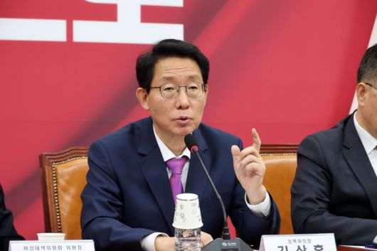 김상훈 국민의힘 정책위의장이 8일 서울 여의도 국회에서 열린 비상대책위원회의에서 발언하고 있다. 사진=박범준 기자