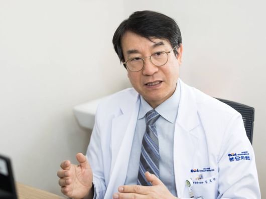 임호영 분당차병원 혈액종양내과 교수가 간암 치료법에 대해 설명하고 있다. 분당차병원 제공
