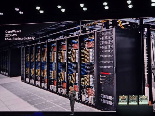 젠슨 황 엔비디아 최고경영자(CEO)가 19일 대만 타이베이에서 열린 컴퓨텍스 2025 기조연설에서 발언하고 있다. 사진=장민권 기자