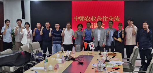 재단법인 전남도국제농업박람회가 지난 20일부터 24일까지 5일간 중국 충칭에서 열린 제7회 중국 서부국제투자무역박람회에서 전남관을 운영하고 '2025 국제농업박람회' 홍보와 전남 농식품 판촉 활동을 펼쳐 중국 서부권 진출 발판을 마련했다. 재단법인 전남도국제농업박람회 제공