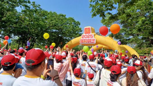 25일 서울 월드컵공원 평화광장에서 진행된 맥도날드 해피워크 참석자들이 출발을 기다리고 있다. 사진=이환주 기자