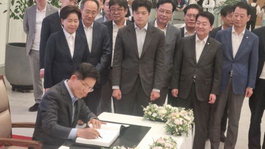 김문수 국민의힘 대선 후보가 26일 삼성전자 평택캠퍼스에 방문했다. 사진=이해람 기자