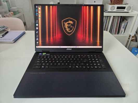 인텔 코어 울트라9 285HX가 탑재된 MSI 타이탄 18 HX AI. 사진=구자윤 기자