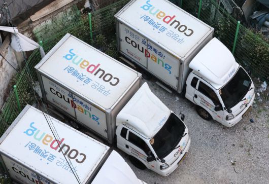 6일 서울 시내의 주차장에 쿠팡 배송트럭이 주차돼 있다. 2024.11.6/뉴스1 ⓒ News1 이동해 기자 /사진=뉴스1