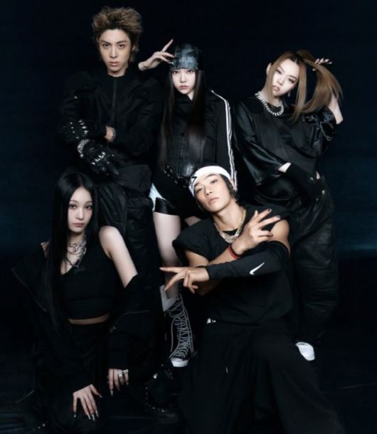 올데이 프로젝트. /사진=더블랙레이블