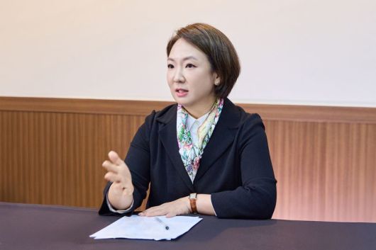 최현수 한국제지연합회 회장이 13일 서울 중구 한국프레스센터에서 열린 기자간담회에서 발언하고 있다. 제지연합회 제공