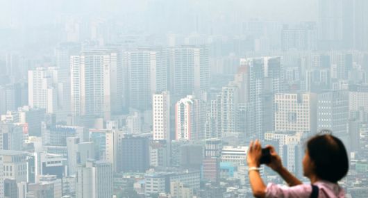 남산에서 바라본 서울 아파트의 모습. 뉴시스