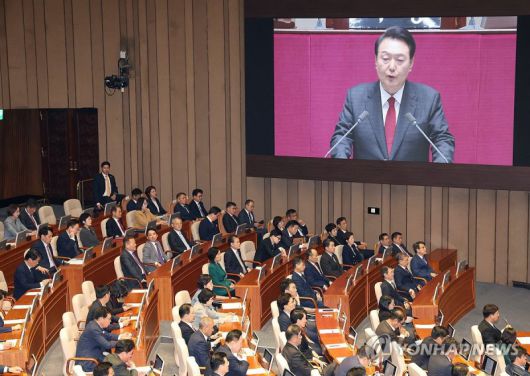 지난 2023년 10월 윤석열 당시 대통령이 국회에서 2024년도 정부 예산안에 대한 시정연설을 하고 있다. /사진=연합뉴스